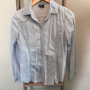 Denim pearl snap top!